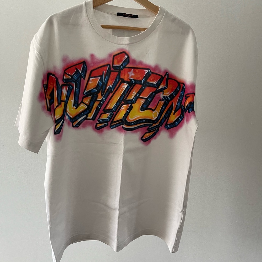 Louis Vuitton Men's T-Shirt